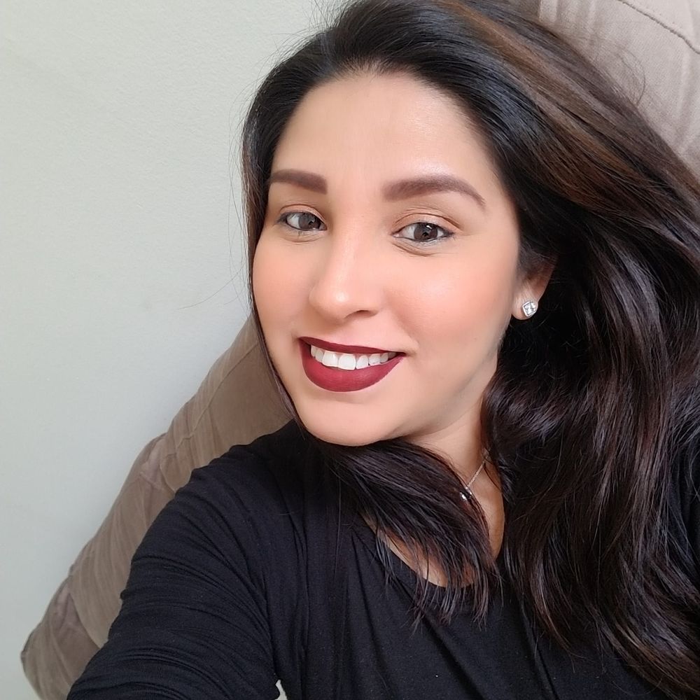 Meet your Posher, Dalia